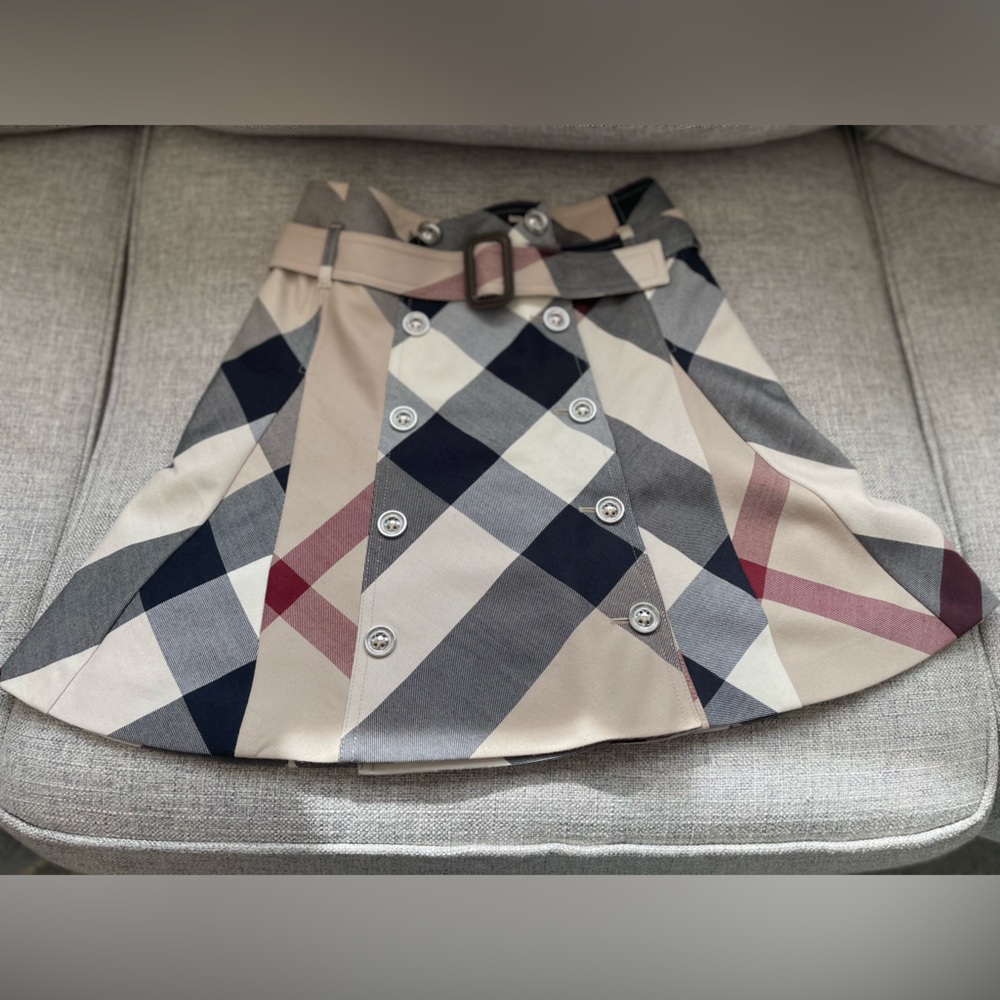 New Burberry Girls Skirt